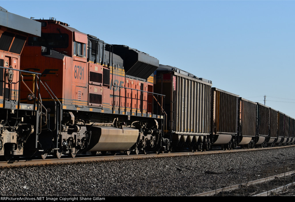 BNSF 8791 Roster shot.